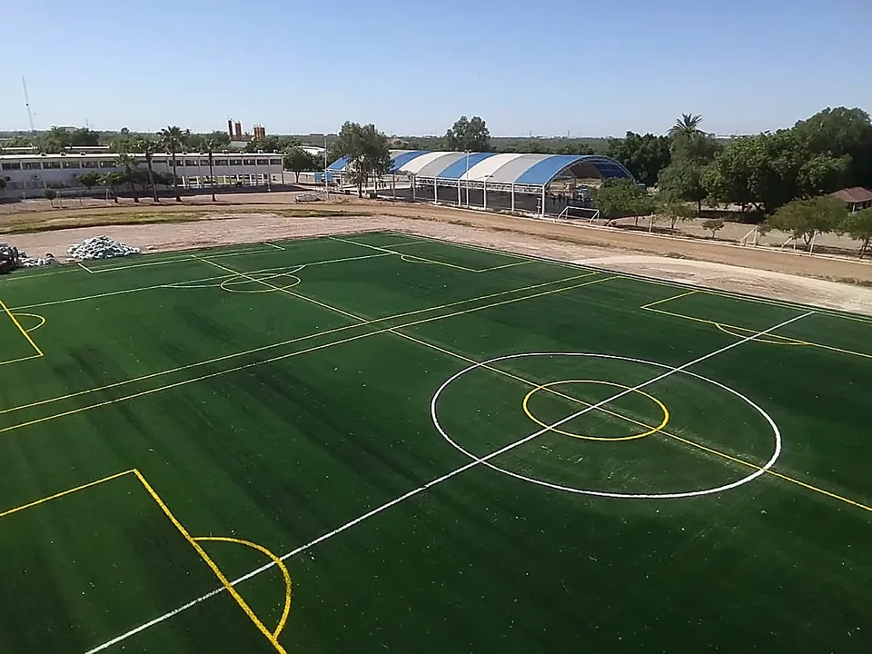 Pasto sintético en Hermosillo y Sonora: Cancha de fútbol soccer en el Colegio Teresiano de la Veracruz, Ciudad Obregón
