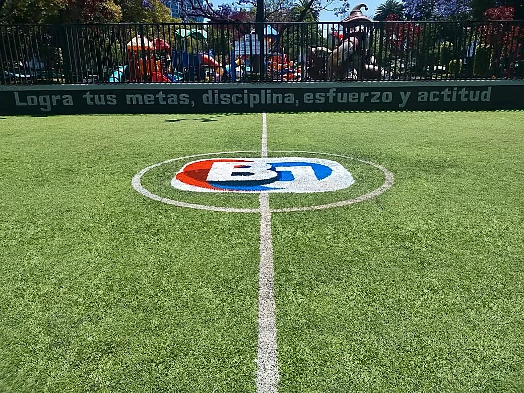 Cancha de fútbol rápido con pasto sintético en Benito Juárez, Ciudad de México