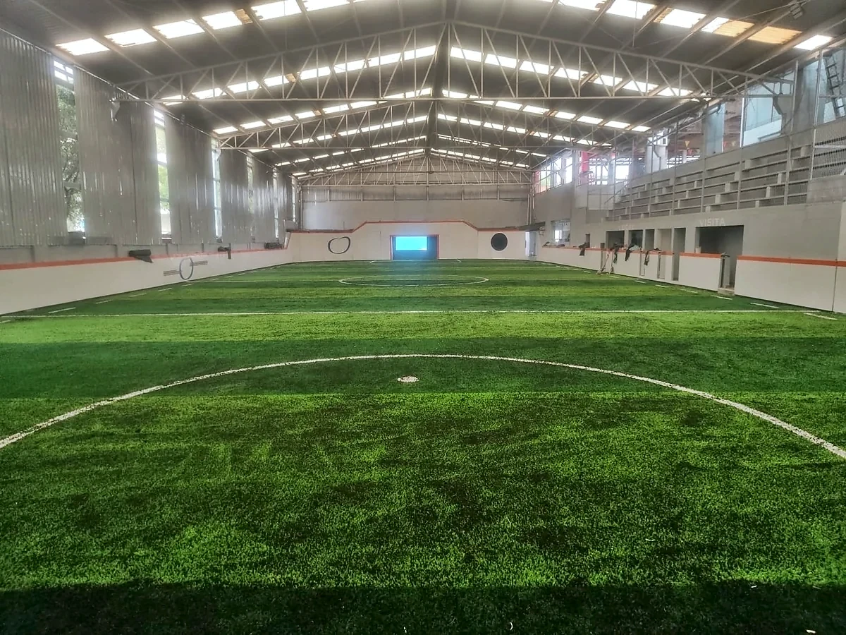 Cancha de fútbol 5 con pasto sintético en Deportivo El Cid, Ecatepec