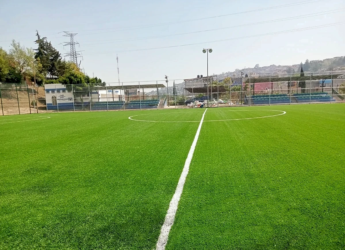 Cancha de fútbol 7 con pasto sintético en Cancha Deportivo la Curva, Naucalpan