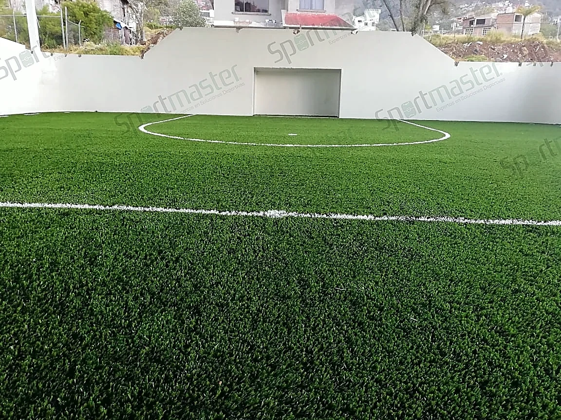 Cancha de fútbol rápido con pasto sintético en Huixquilucan, Estado de México