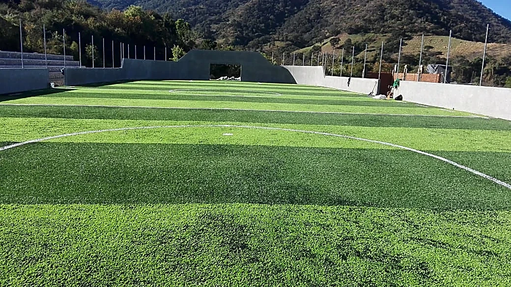Cancha de fútbol rápido con pasto sintético en Campo Deportivo la Palma, Zitácuaro