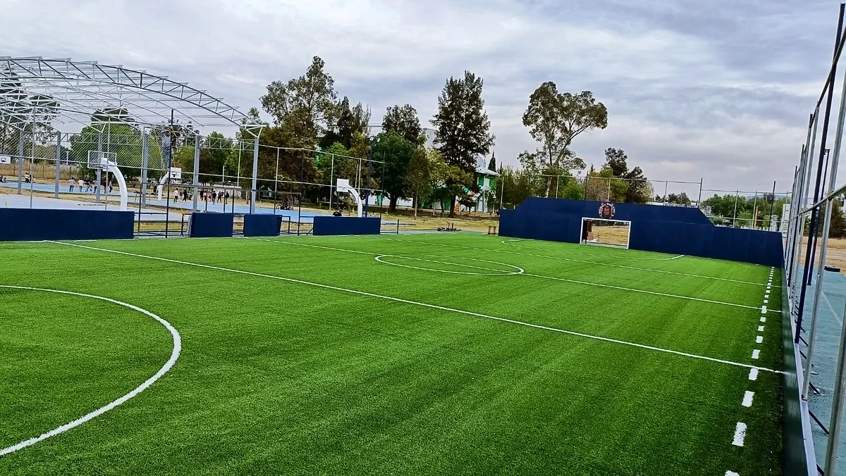 Cancha de fútbol rápido en el Fraccionamiento Real Universidad, Morelia