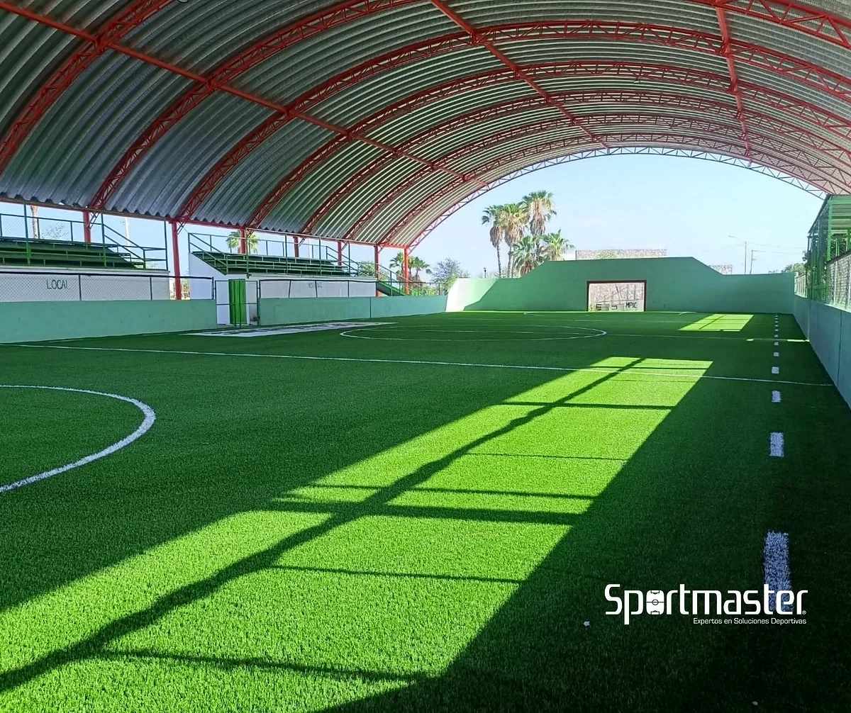 Cancha de fútbol 7 con pasto sintético en Unidad Deportiva Francisco Z. Urteaga, Anáhuac
