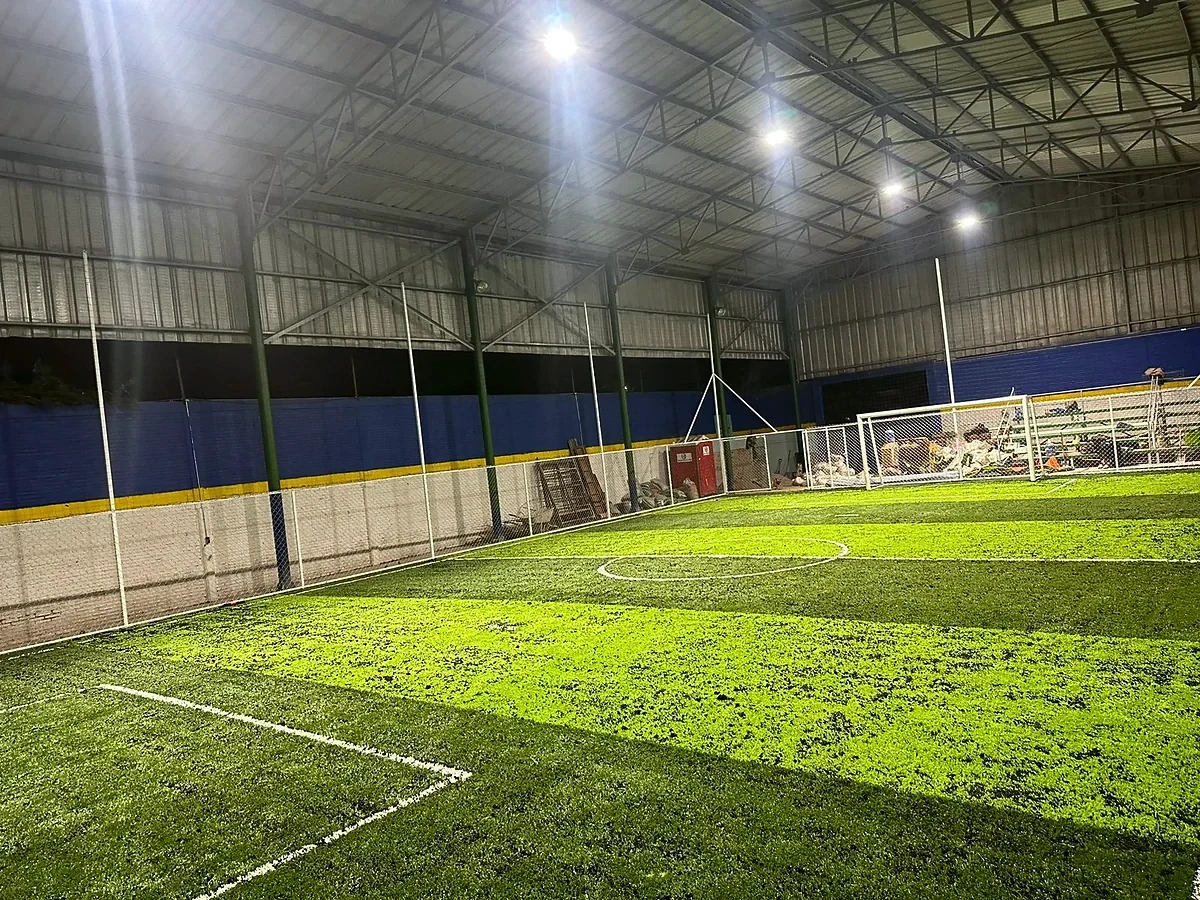 Cancha de fútbol 5 con pasto sintético en Escuela Secundaria Graciano Sánchez Romo, Soledad de Graciano Sánchez