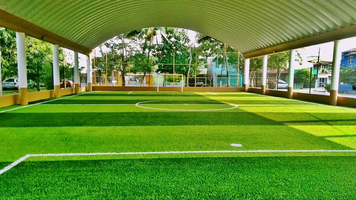 Cancha de fútbol 7 con pasto sintético en Fraccionamiento San Antonio, Cunduacán