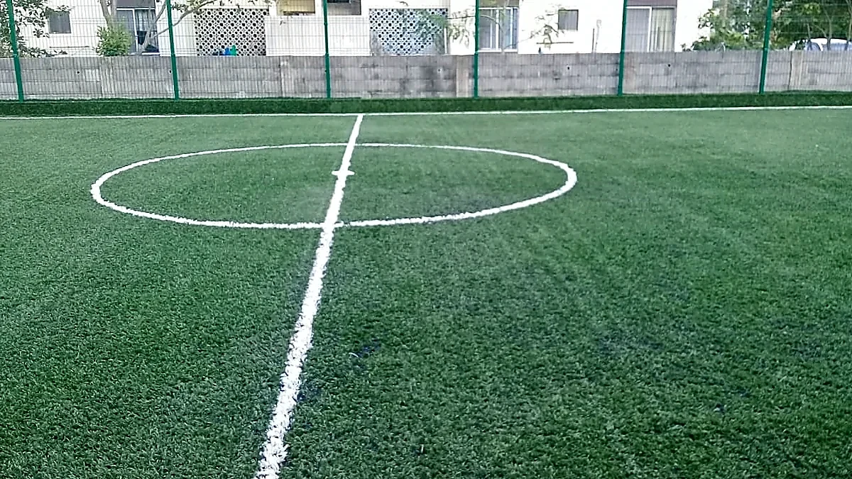 Cancha de fútbol 5 con pasto sintético en ICEST Madero, Ciudad Madero