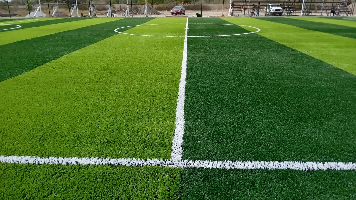 Cancha de fútbol 7 con pasto sintético en Estación Manuel, Tamaulipas