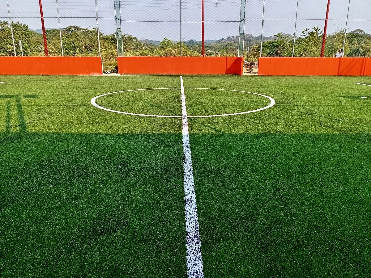 Cancha de fútbol rápido con pasto sintético en Cancha Localidad Tlalcuilolapan